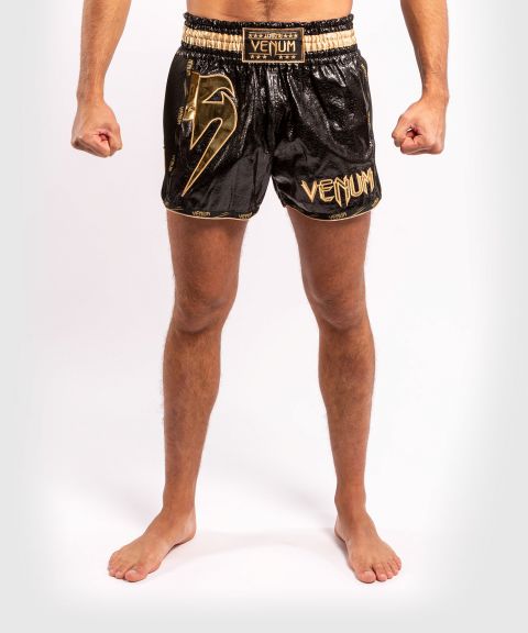 Venum Giant Foil 泰拳短裤