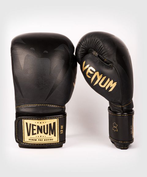VENUM GIANT 2.0 专业拳击手套 - 黑/黑金色
