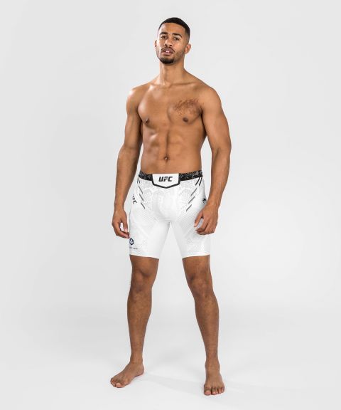 UFC Adrenaline | VENUM Authentic 格斗之夜 男士紧身短裤 - 白色