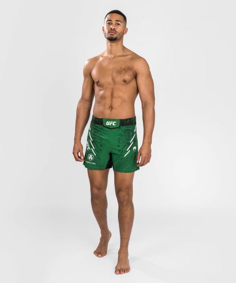 UFC Adrenaline | VENUM Authentic 格斗之夜 男士格斗短裤-短款 - 绿色