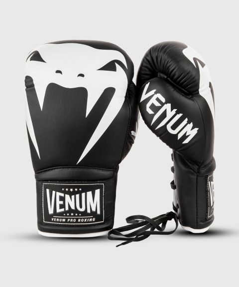 Venum Giant 2.0 Pro 拳击手套 - 系带款 - 黑/白色
