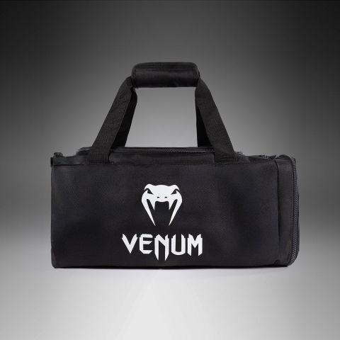 VENUM Essential 旅行包（37L） - 黑色