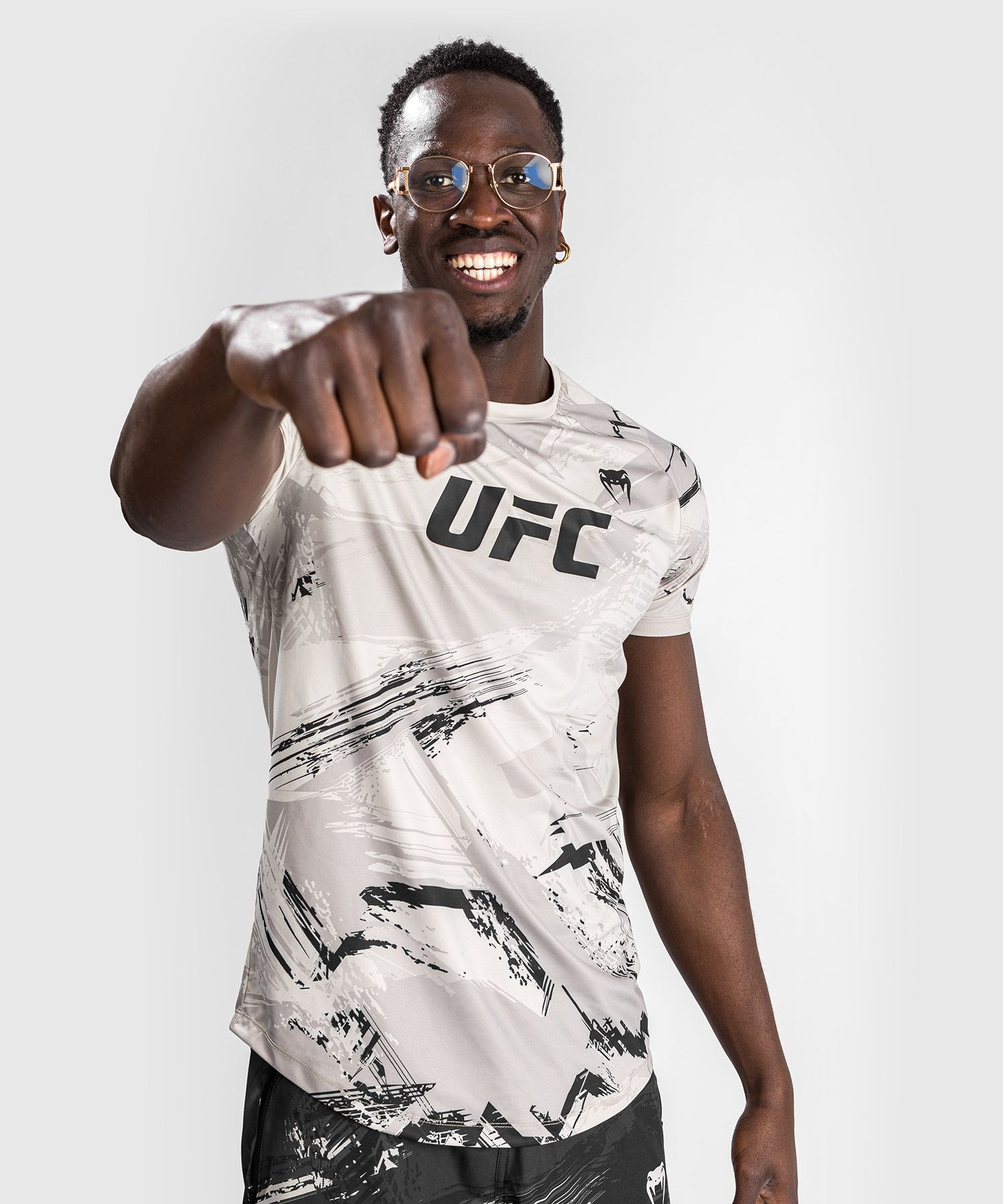 UFC |VENUM Authentic 格斗周 2.0 速干T恤 - 沙色-