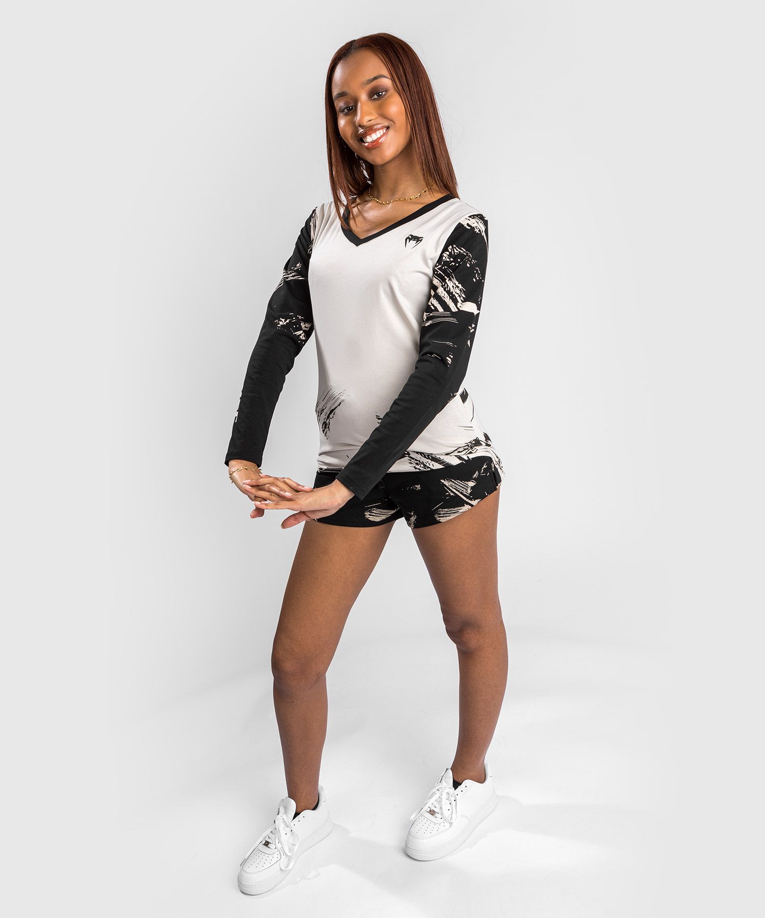 UFC |VENUM Authentic 格斗周 2.0 女士长袖T恤 - 沙/黑色-