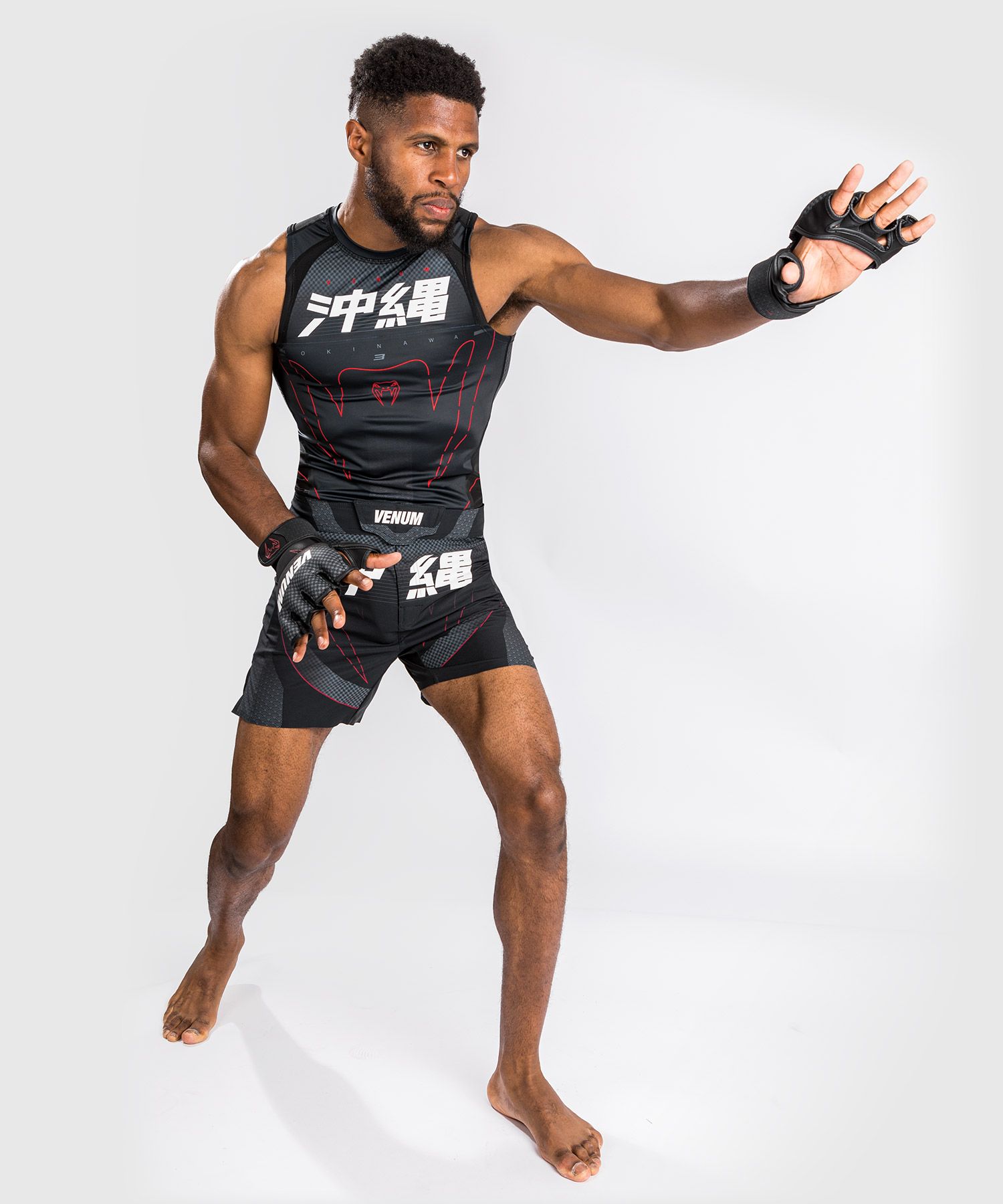 VENUM Okinawa 3.0 格斗短裤 - 黑/红色