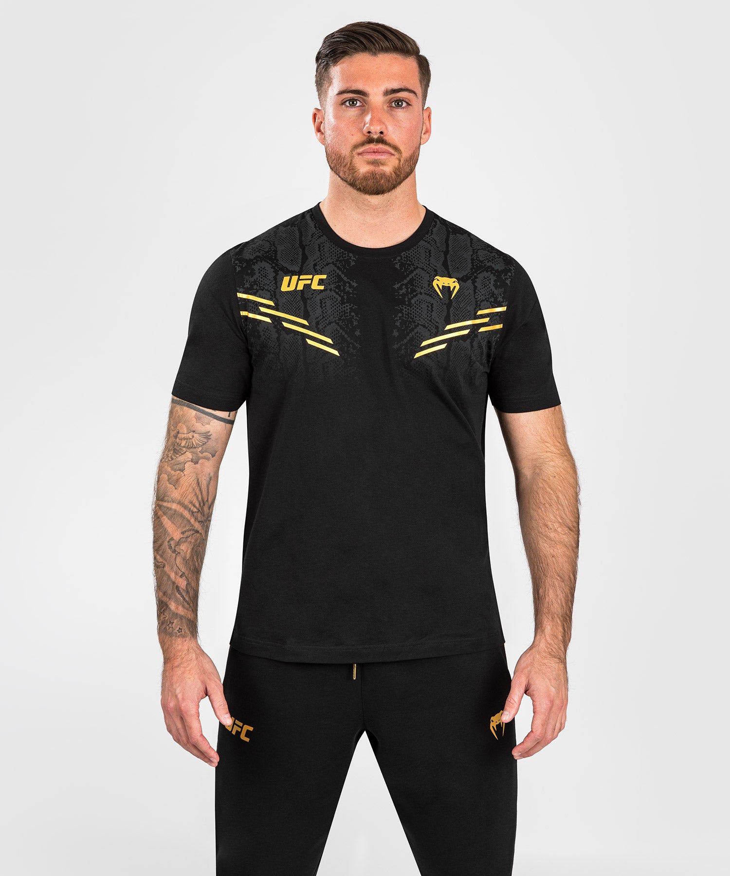 UFC Adrenaline | VENUM 经典复刻 男士T恤 - 冠军色