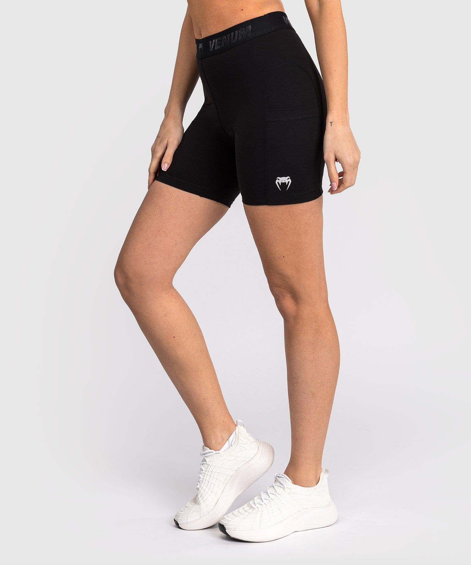VENUM Elevate 女士紧身短裤-长款 - 黑色