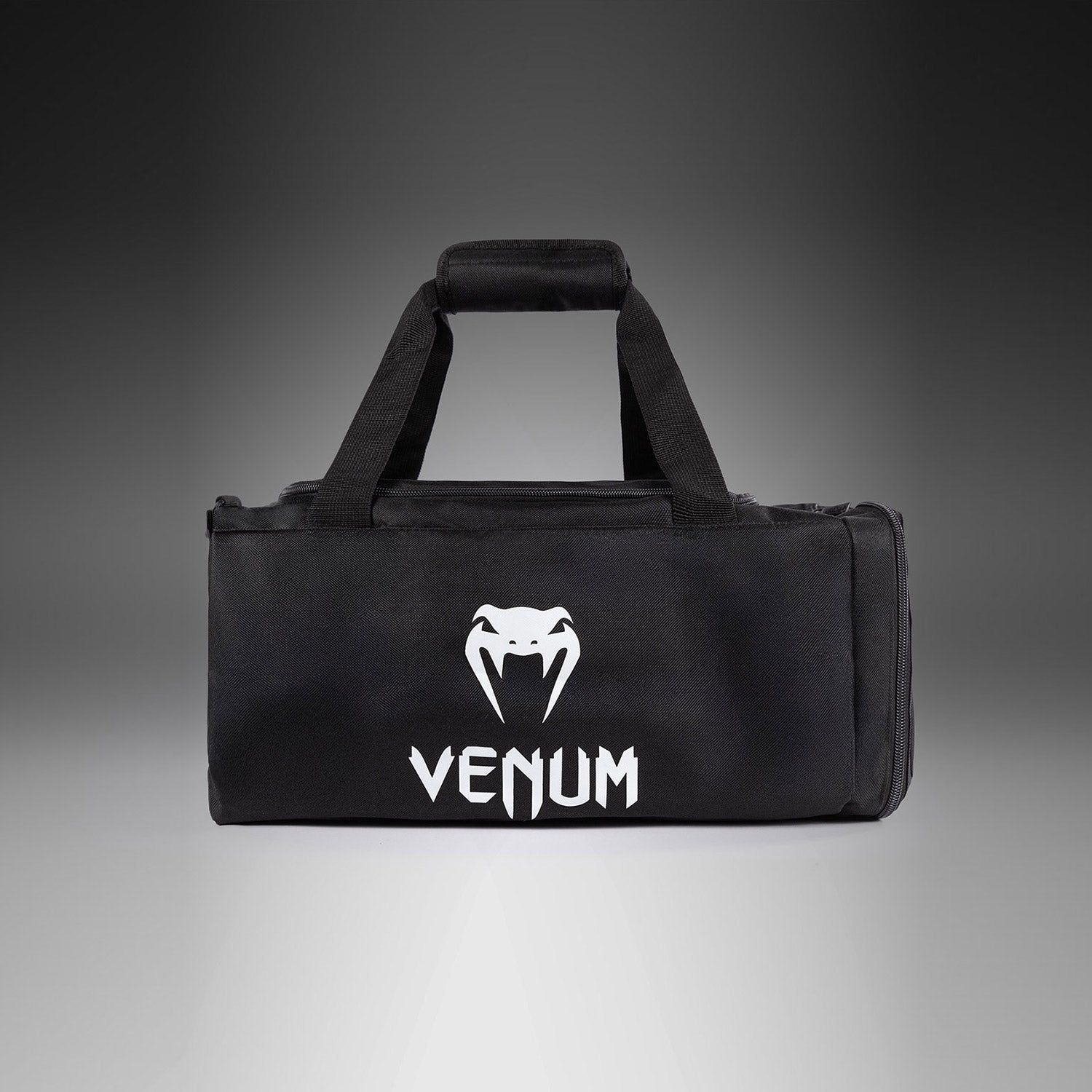 VENUM Essential 旅行包(26L) - 黑色