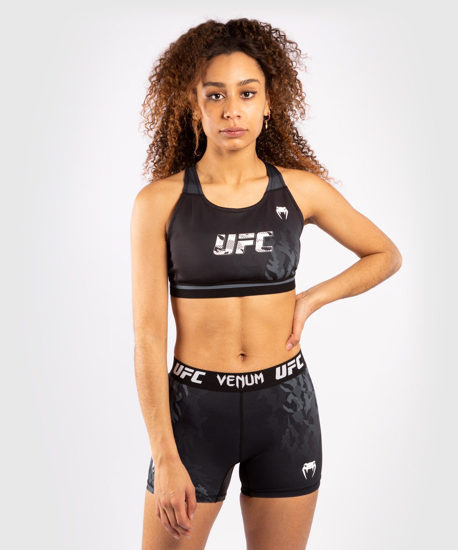 UFC|VENUM AUTHENTIC 女子格斗周运动文胸 - 黑色