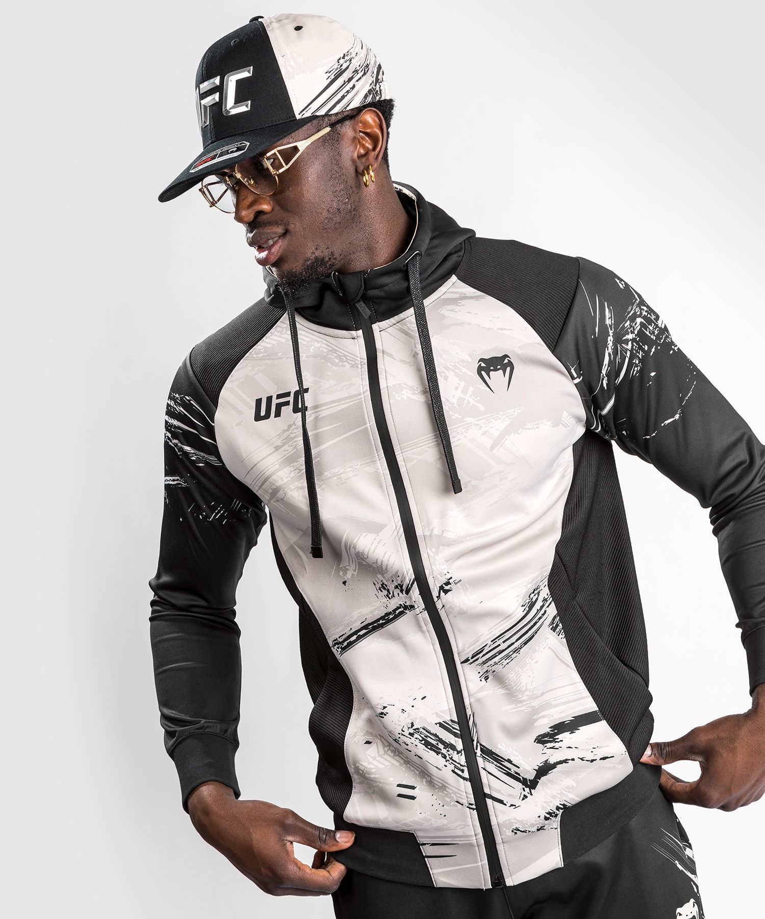 UFC| VENUM Authentic 格斗周 2.0 拉链帽衫 - 沙色-