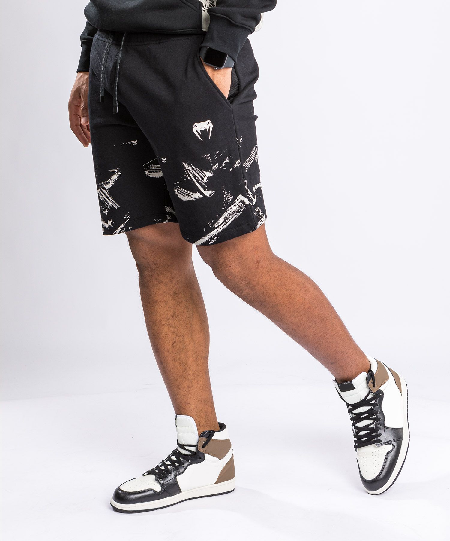 UFC |VENUM Authentic 格斗周 2.0 棉质短裤 - 黑/沙色-