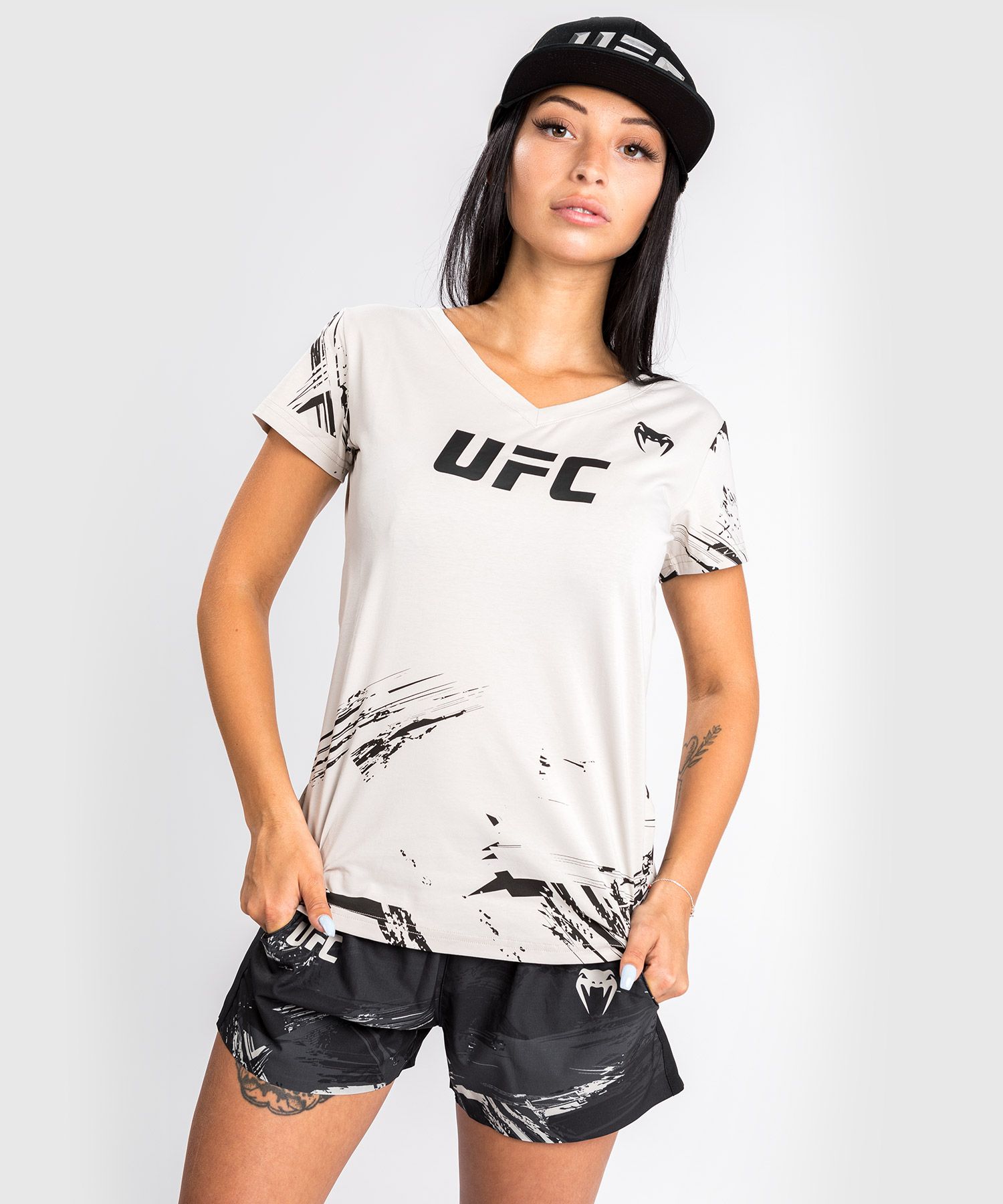 UFC |VENUM Authentic 格斗周 2.0 女士T恤 - 沙色-
