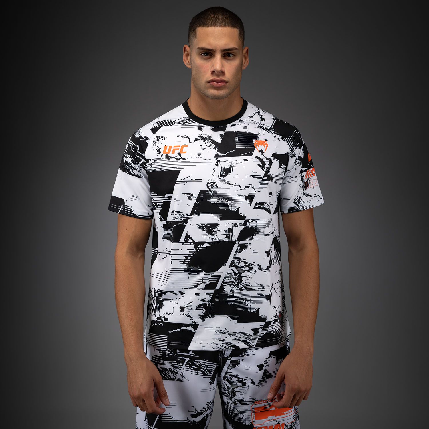 UFC Zenith | VENUM 格斗周 男士速干T恤 - 黑/白/橙色