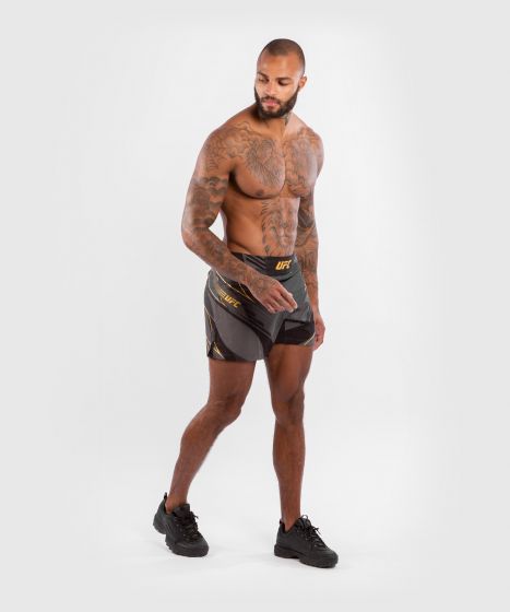 UFC VENUM AUTHENTIC格斗之夜男装短裤-合身剪裁 - 冠军