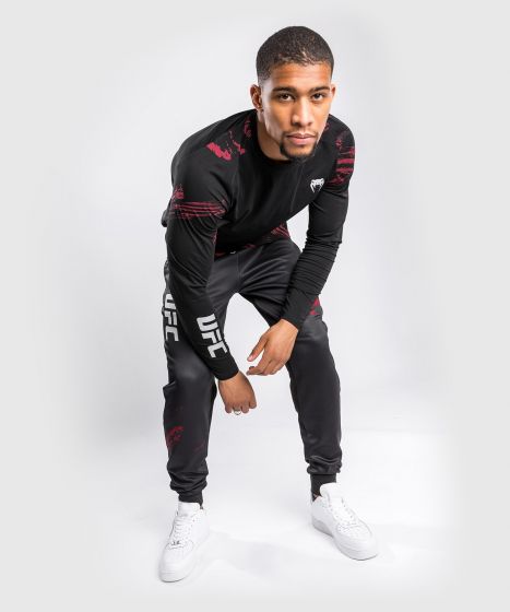 UFC |VENUM Authentic 格斗周 2.0 长袖T恤 - 黑/红色-