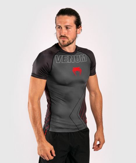 VENUM Contender 5.0 短袖紧身衣 - 黑/红色