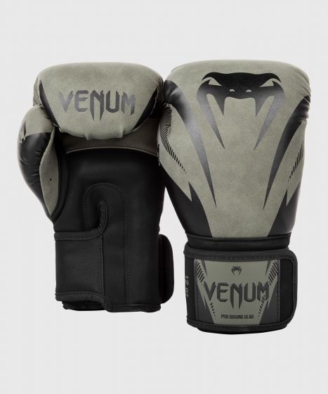 Venum Impact 拳击手套