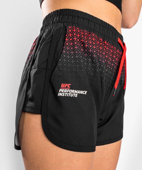 UFC |VENUM Performance Institute 女士运动短裤 - 黑/红色-
