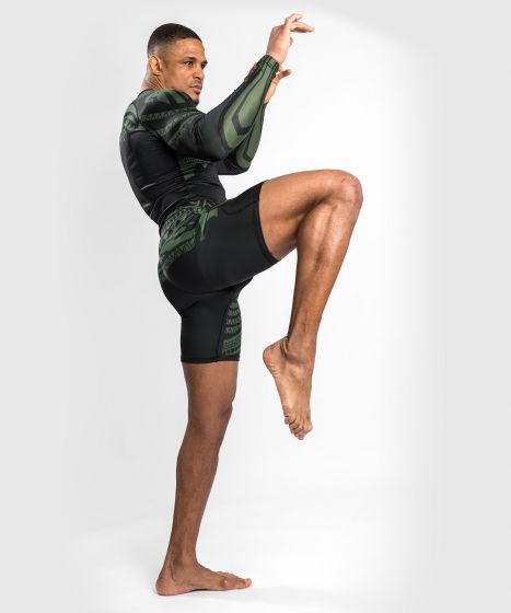 VENUM Nakahi Vale Tudo 短裤 - 黑/卡其色