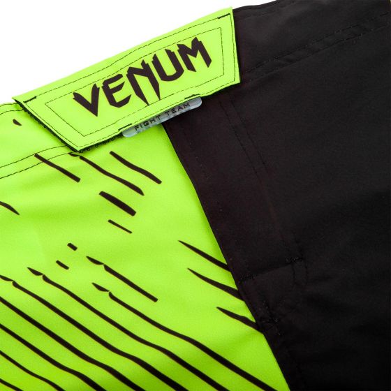 Venum Training Camp 2.0 搏击短裤 - 黑/荧光黄