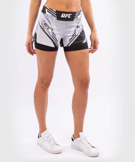 UFC| VENUM AUTHENTIC格斗之夜女士短裤 - 白色