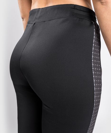 UFC |VENUM Performance Institute 女士卫裤- 黑/红色-