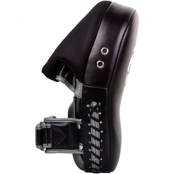 Venum Elite 大号手靶 - 黑/白