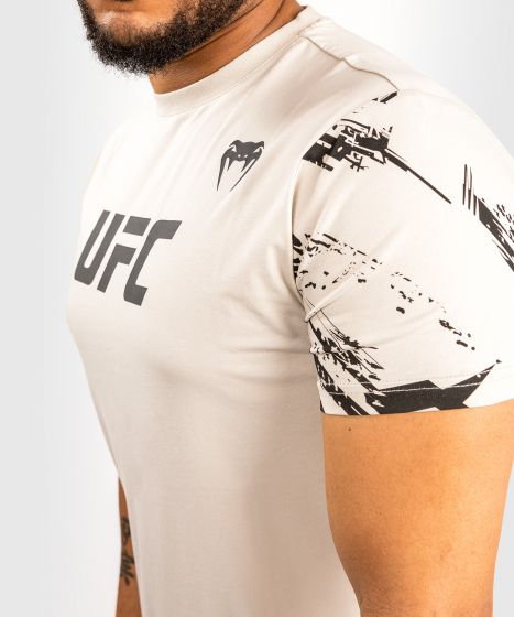 UFC |VENUM Authentic 格斗周 2.0 T恤 - 沙色-