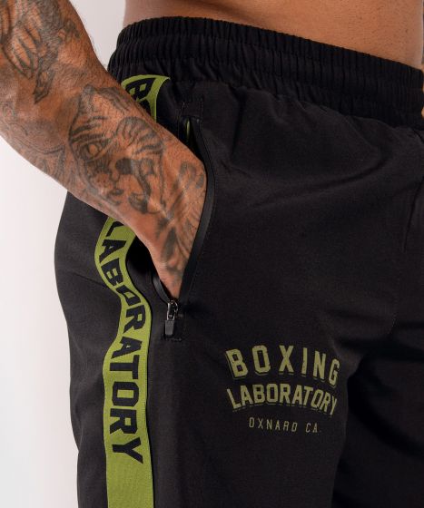 VENUM Boxing Lab 训练短裤 - 黑/绿色