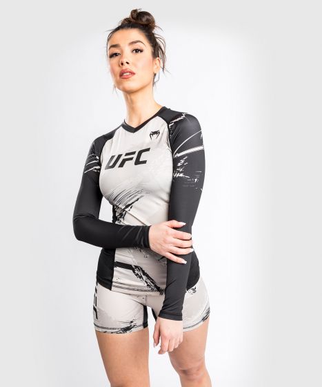 UFC |VENUM Authentic 格斗周 2.0 女士长袖紧身衣 - 沙/黑色-