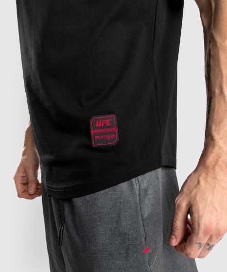 UFC |VENUM Authentic 格斗周 2.0 T恤 - 黑/红色-