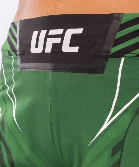 UFC｜ VENUM AUTHENTIC格斗之夜女士短裤 - 绿色