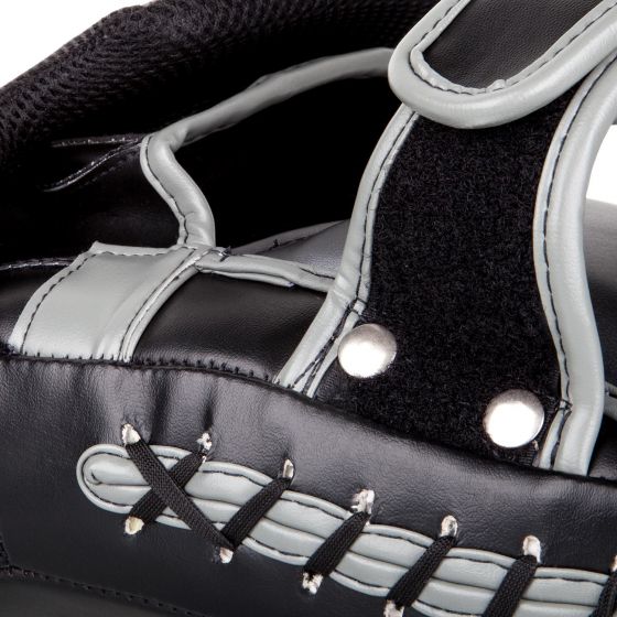 Venum Elite 大号手靶 - 黑/白