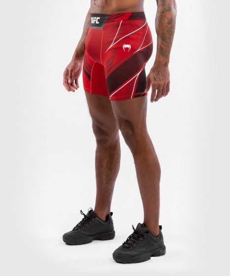 UFC| VENUM AUTHENTIC格斗之夜VALE TUDO男士紧身五分短裤 - 红色