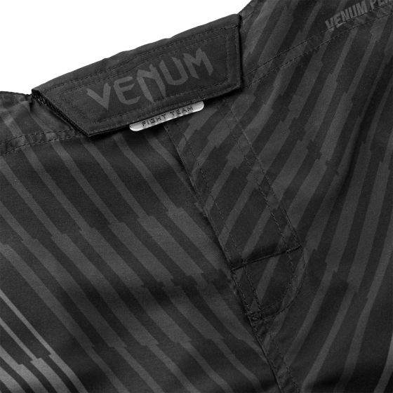 VENUM PLASMA 格斗短裤 - 黑/黑