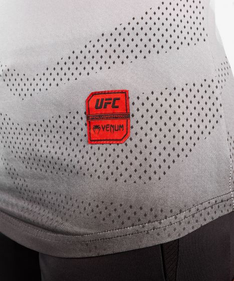 UFC| VENUM AUTHENTIC格斗周女士运动短袖 - 白色