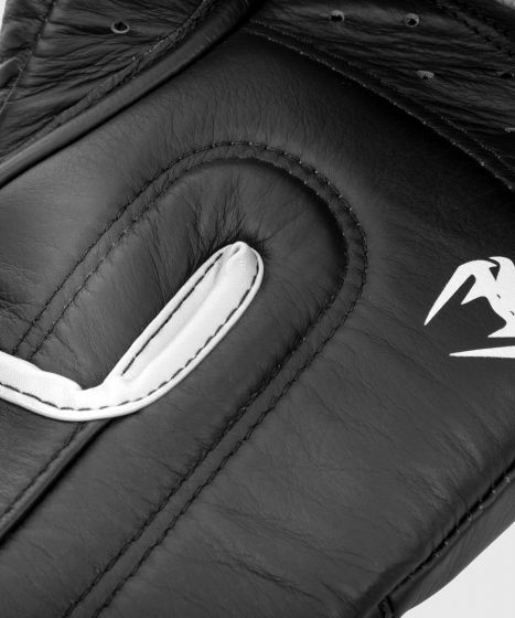 VENUM Hammer 专业拳击手套 - 黑/白色