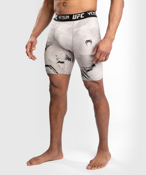 UFC |VENUM Authentic 格斗周 2.0 Vale Tudo 短裤 - 黑/沙色-