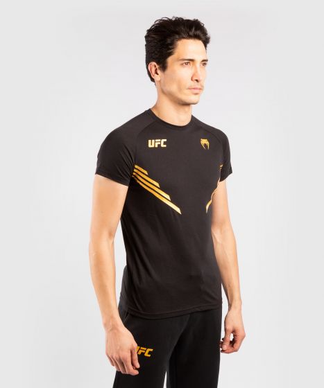 UFC| VENUM REPLICA 男子运动短袖 - 冠军色