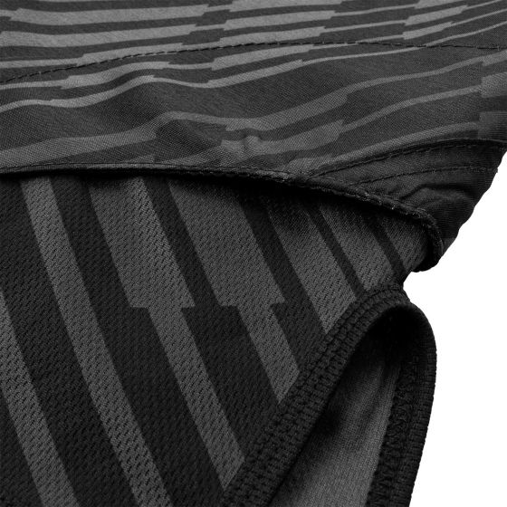 VENUM PLASMA 格斗短裤 - 黑/黑