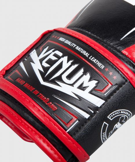 VENUM Sharp 拳击手套 - 黑/白/红 - 纳帕皮革