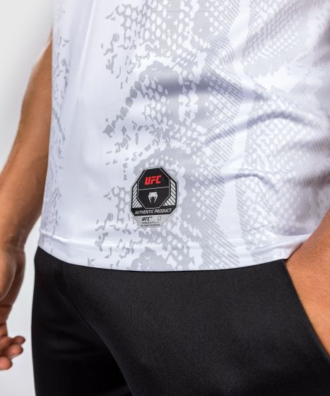 UFC Adrenaline | VENUM Authentic 格斗之夜 男士出场速干T恤 - 白色