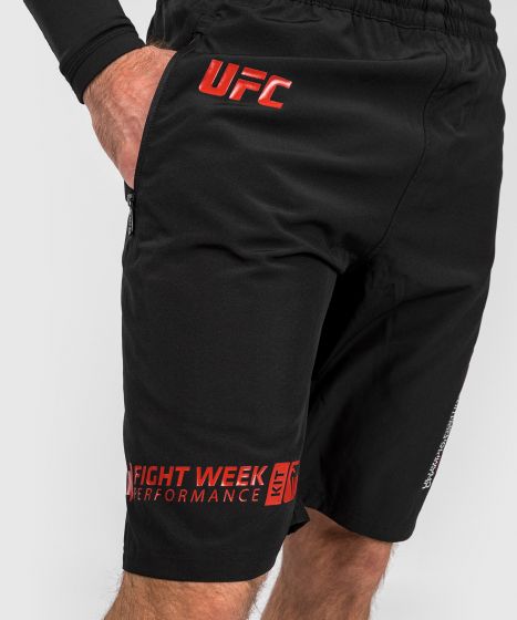 UFC Adrenaline | VENUM 格斗周 男士训练短裤 - 黑色