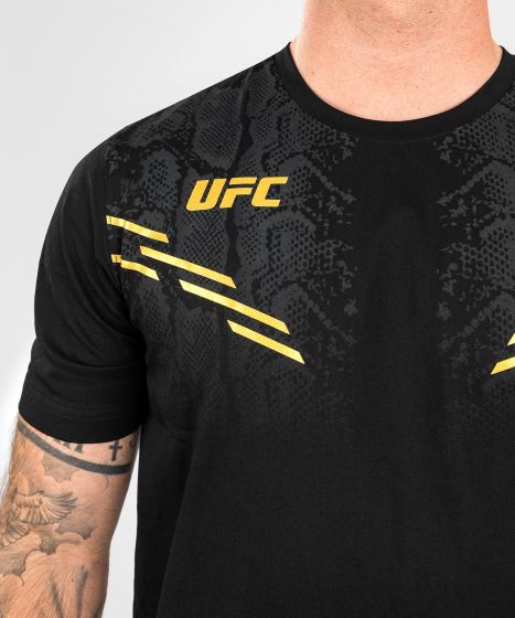 UFC Adrenaline | VENUM 经典复刻 男士T恤 - 冠军色