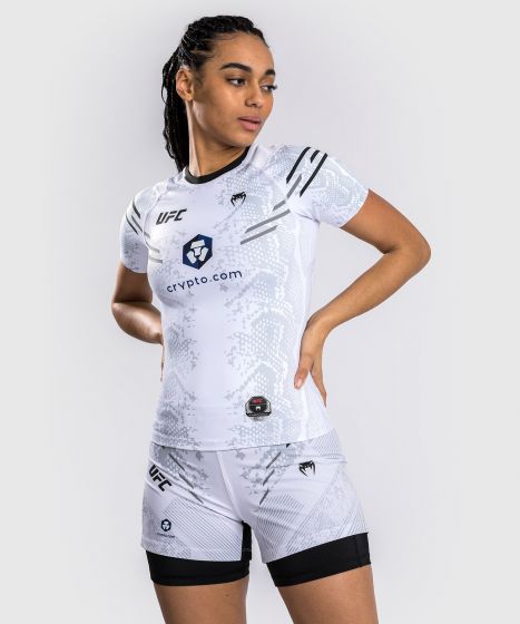 UFC Adrenaline | VENUM Authentic 格斗之夜 女士性能紧身衣 - 短袖  - 白色