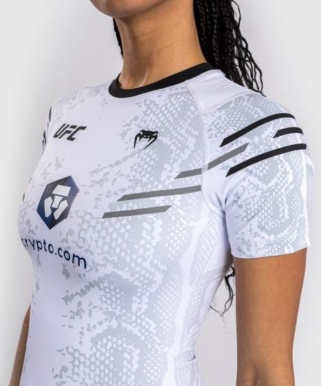 UFC Adrenaline | VENUM Authentic 格斗之夜 女士性能紧身衣 - 短袖  - 白色