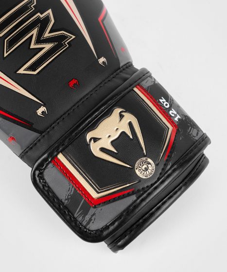 VENUM Elite Evo 拳击手套 - 黑/金/红色