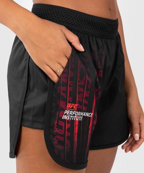 UFC VENUM Performance Institute 2.0 女士训练短裤 - 黑/红色