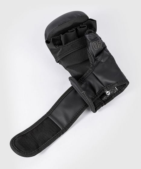 VENUM Impact Evo MMA手套 - 黑色