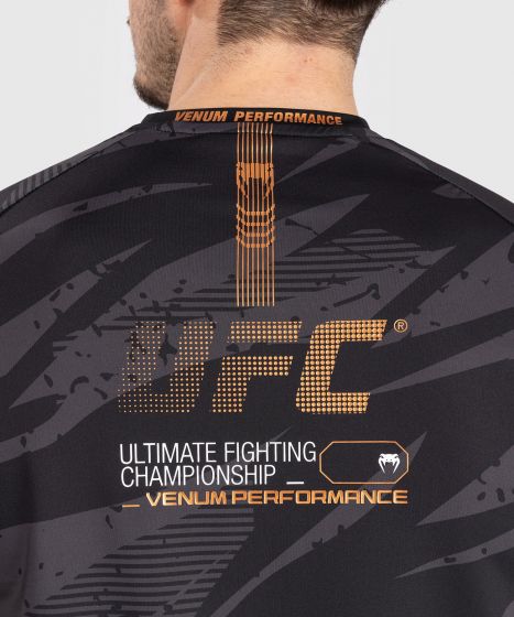 VENUM | UFC Adrenaline 格斗周3.5 男士速干T恤 - 都市迷彩色